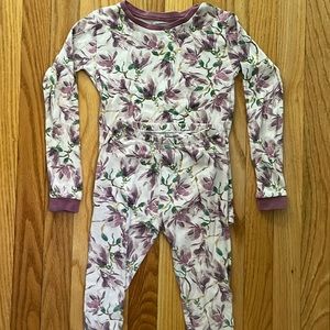Burt’s Bees long sleeve pajamas size 7